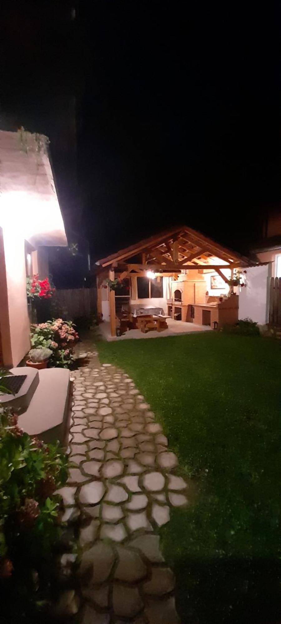 Casa Iulia & Matei Holiday home *
